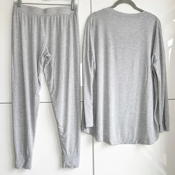 Nordstrom Loungewear Pajamas Gray Size Small 2 Piece Pants Top V Neck - Picture 3 of 5